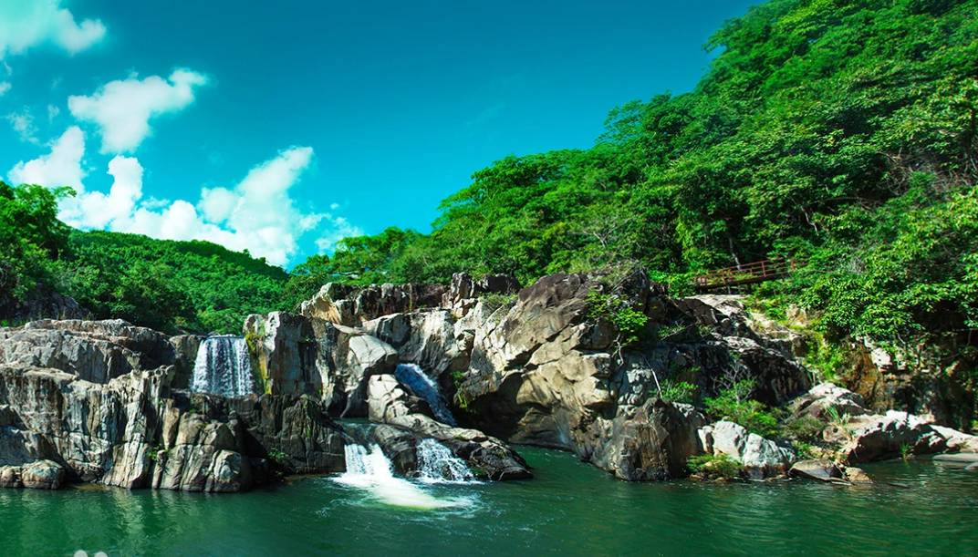 1759979445896188.png image.png