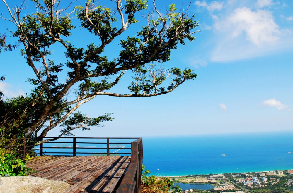 三亚亚龙湾热带天堂森林公园+亚龙湾爱立方一日游【定点接送+休闲大巴+滨海乐园+雨林氧吧】线路推荐【携程玩乐】