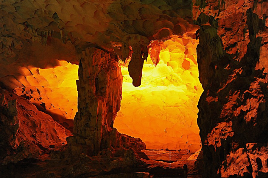 下龙湾惊讶洞》摄影图片】风光摄影_太平洋网友_太平洋电脑网摄影部落