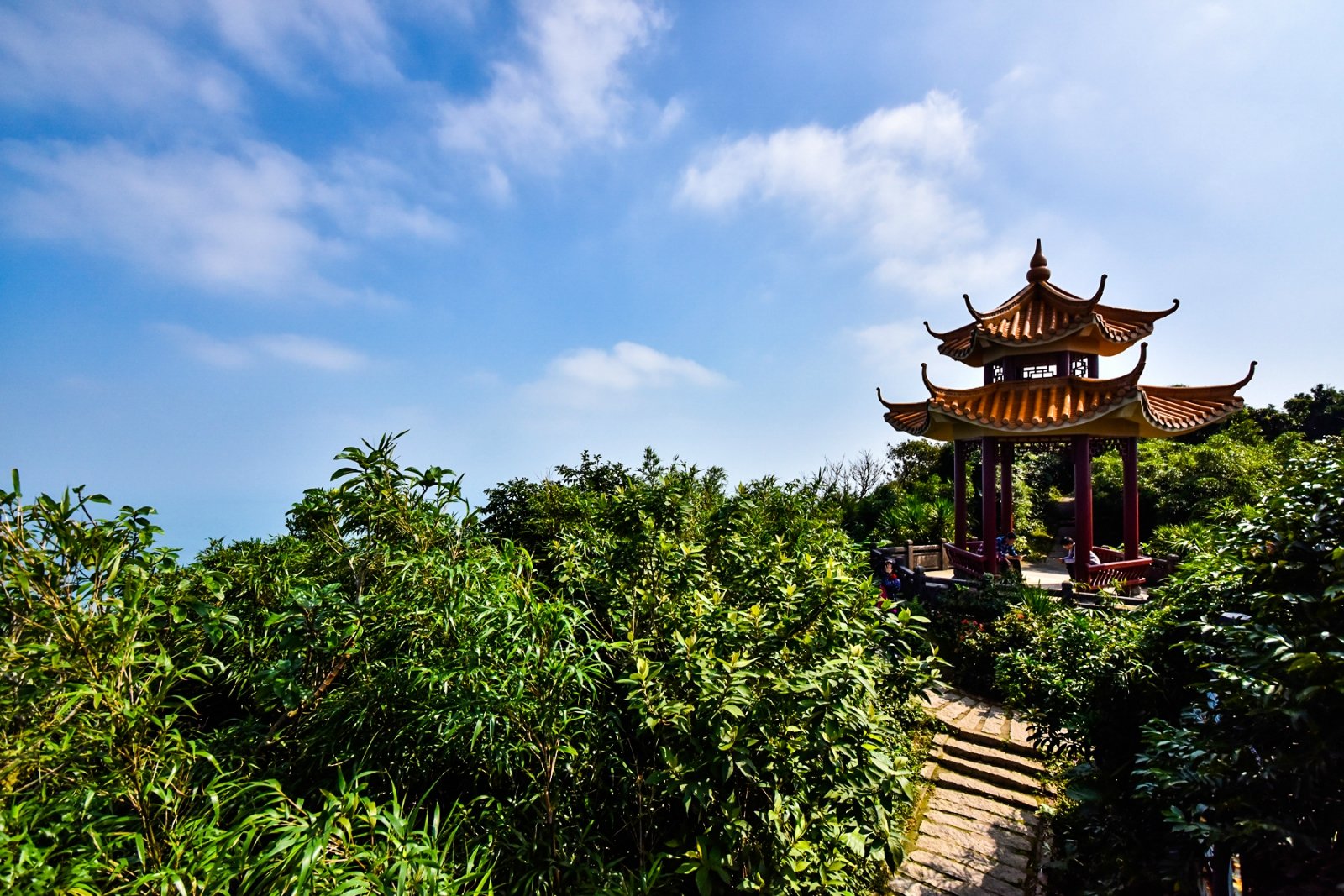 2025海南铜鼓岭景区游玩攻略,...里的天气好，空气能见度更...【去哪儿攻略】