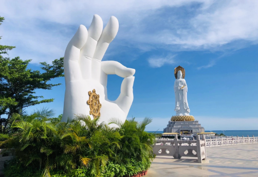 【每周日发班】669元/人！三亚绿野仙踪祈福拍美篇暖冬2日游！南塔水库，南塔村-榴莲谷-南山海上观音+南山寺礼佛-南山大小洞天。住南山文化旅游区南山迎宾馆酒店！24人成团发班