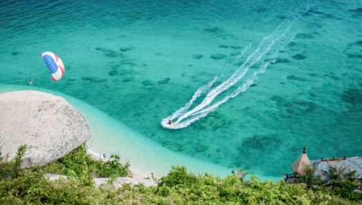山海同心~畅游保亭-陵水分界洲岛品质纯玩2日游！【4月11号每周六发班】499元/人！陵水分界洲岛-保亭七仙广场赏保亭夜景-观大型原创民族舞剧《甘工鸟》展演-陵水赤岭村-陵水疍家博物馆-陵水知音桥打卡。